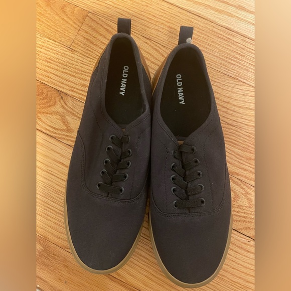 Old navy size 6 kids canvas sneaker black - Picture 1 of 8